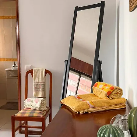 Big Private Luminous 4 Bedroom House 아파트