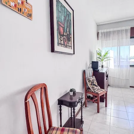 Big Private Luminous 4 Bedroom House *