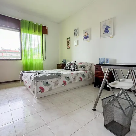 Big Private Luminous 4 Bedroom House
